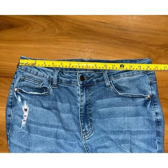 Womens Judy Blue Distressed Stretchy Boot Cut Jeans - Picture 4 of 6